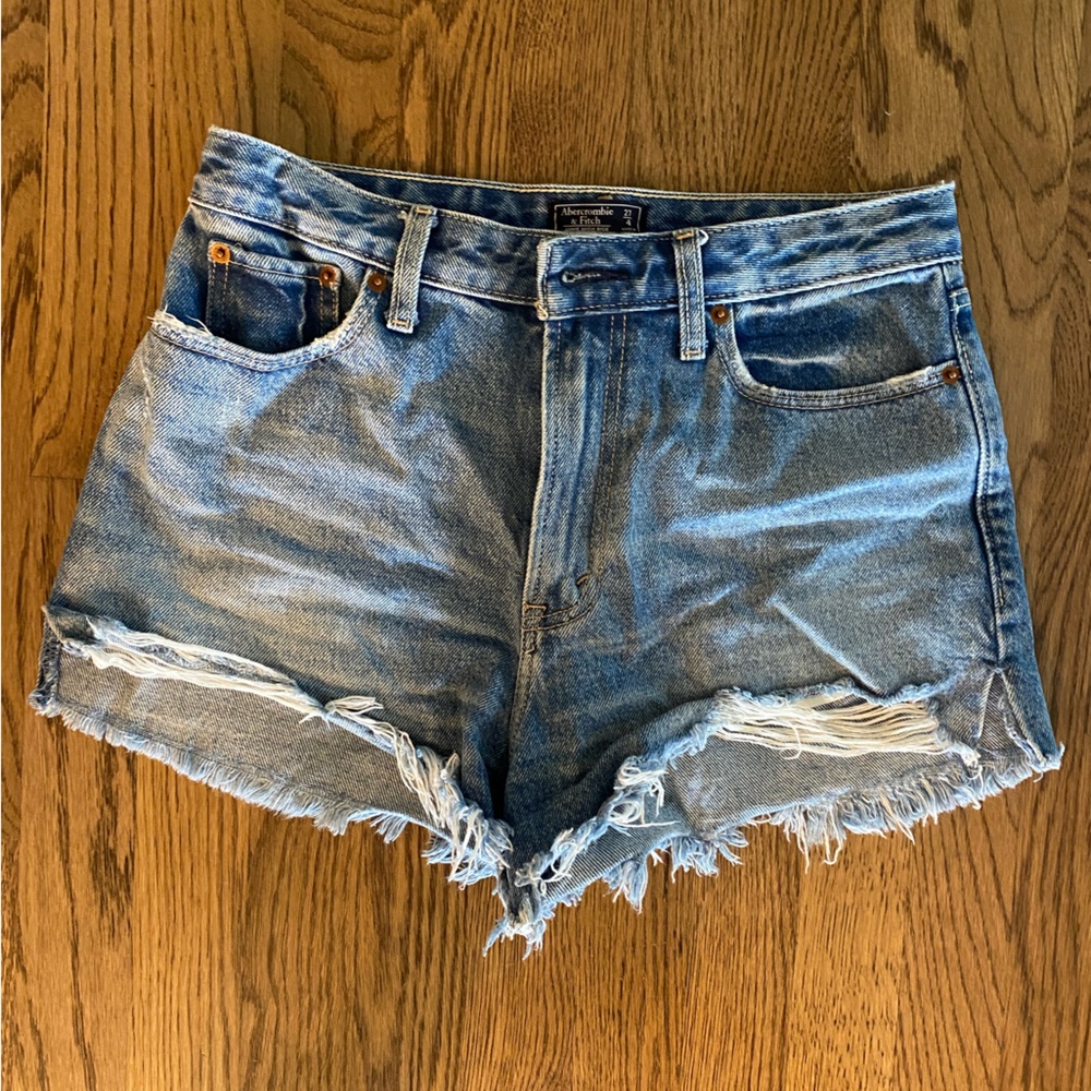 Abercrombie & Fitch High Rise Mom Shorts